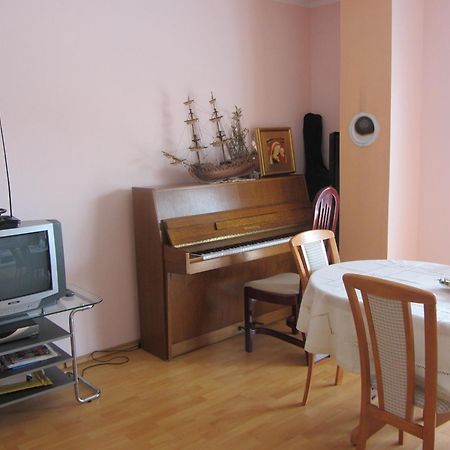 Apartments Dilja Malinska Chambre photo