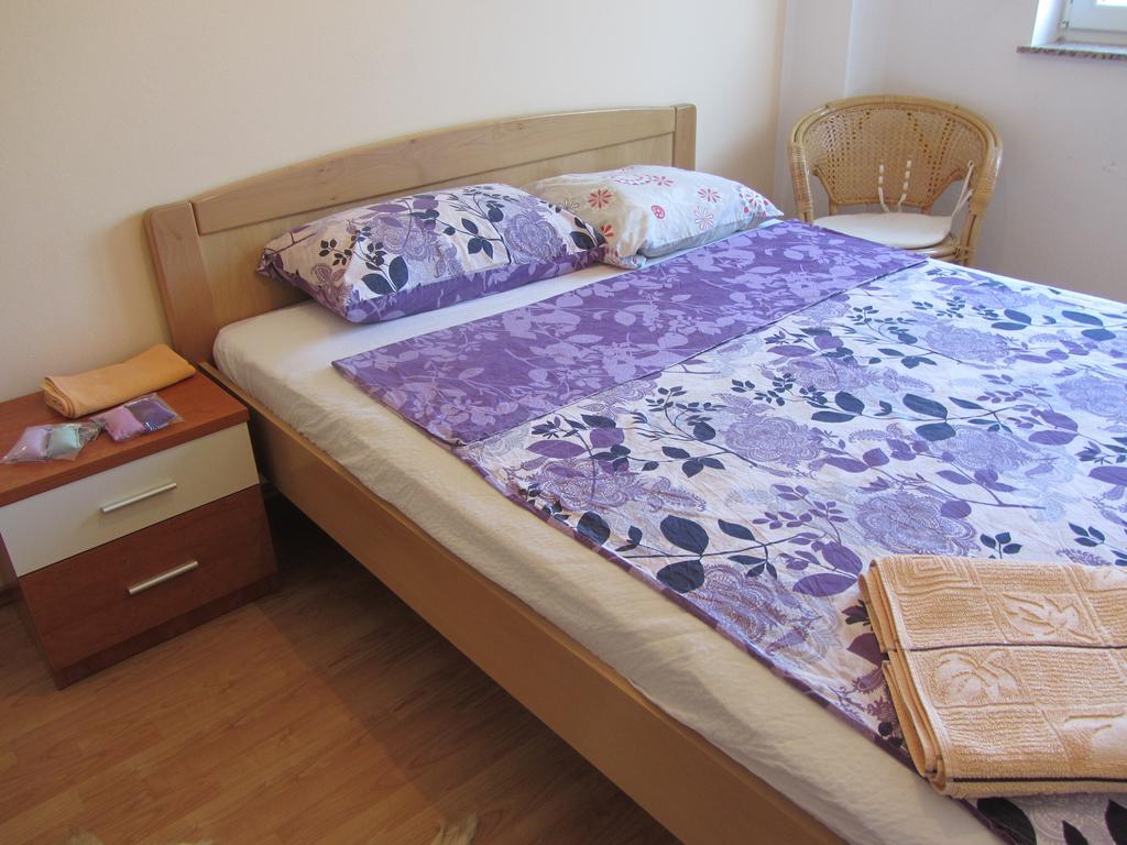 Apartments Dilja Malinska Chambre photo