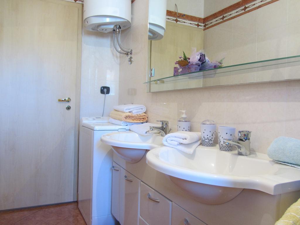 Apartments Dilja Malinska Chambre photo