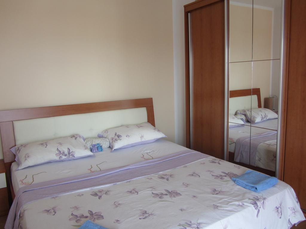 Apartments Dilja Malinska Chambre photo